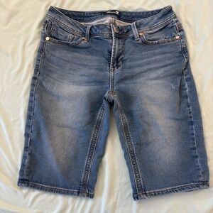 Seven7 Women’s weekend Shorts ( denim )